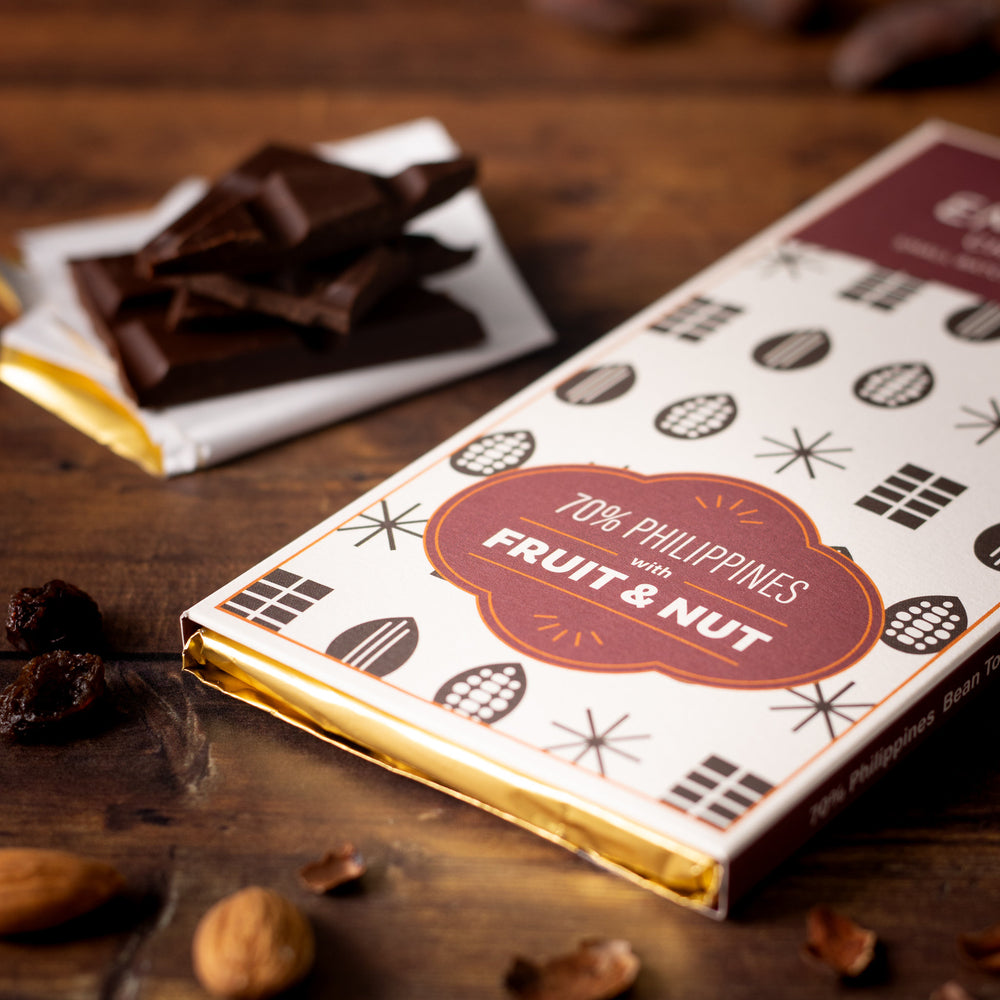 Embrace Chocolate - 70%, with Almonds and Raisins | Puentespina Farm